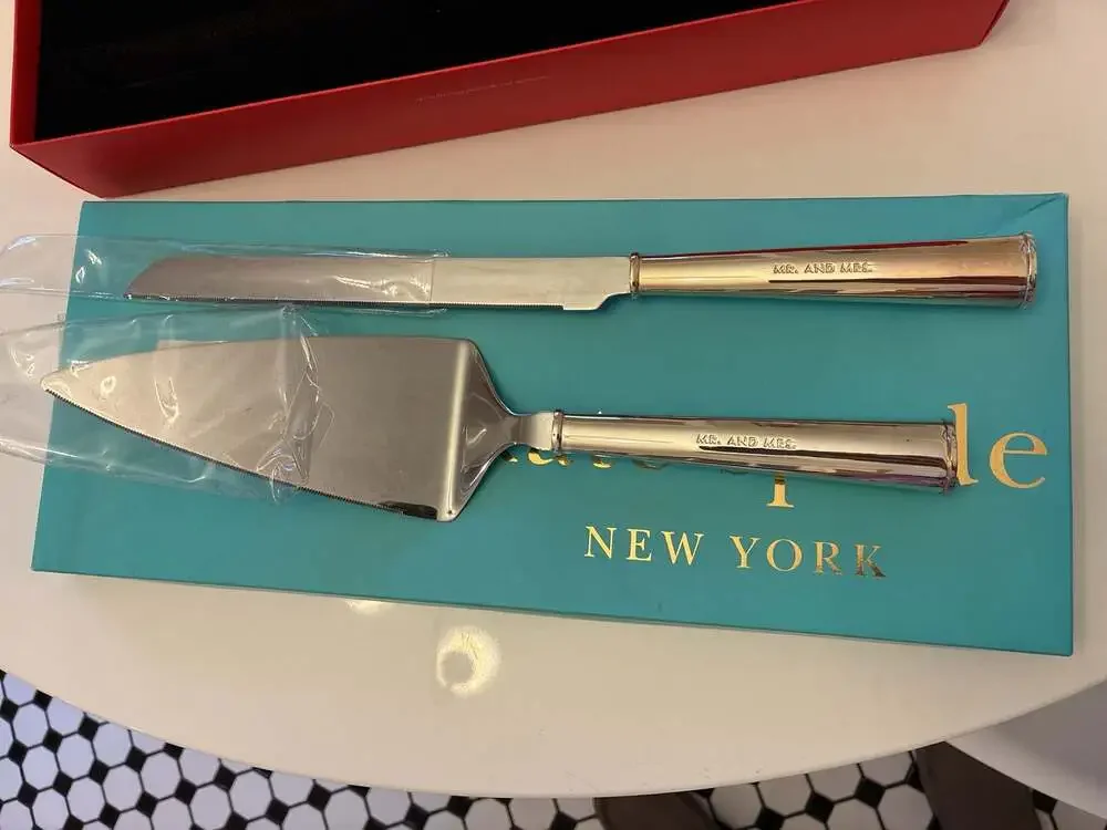 Kate Spade Darling Point Mr. and Mrs. 2-Piece Dessert Set